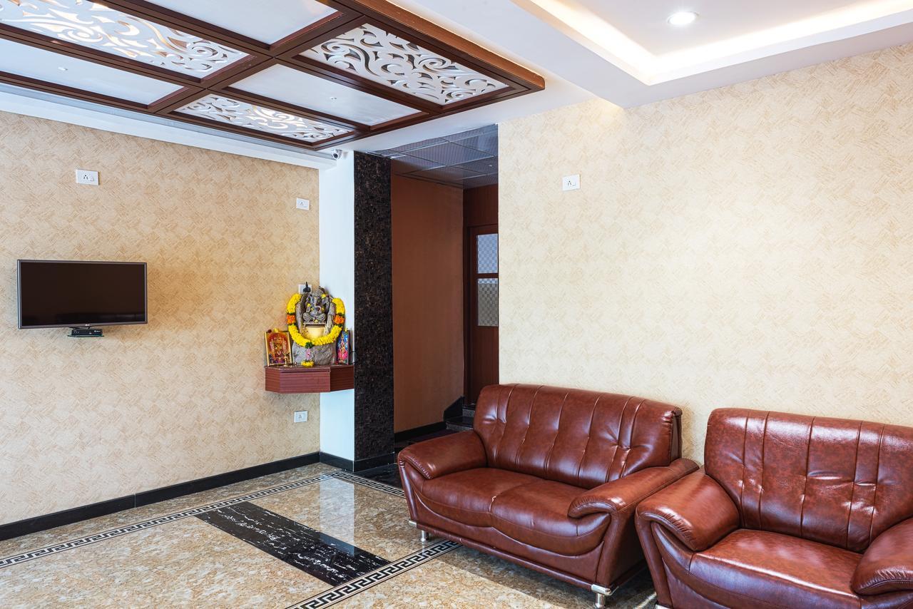 Treebo Empire Hotel Vijayawada Luaran gambar