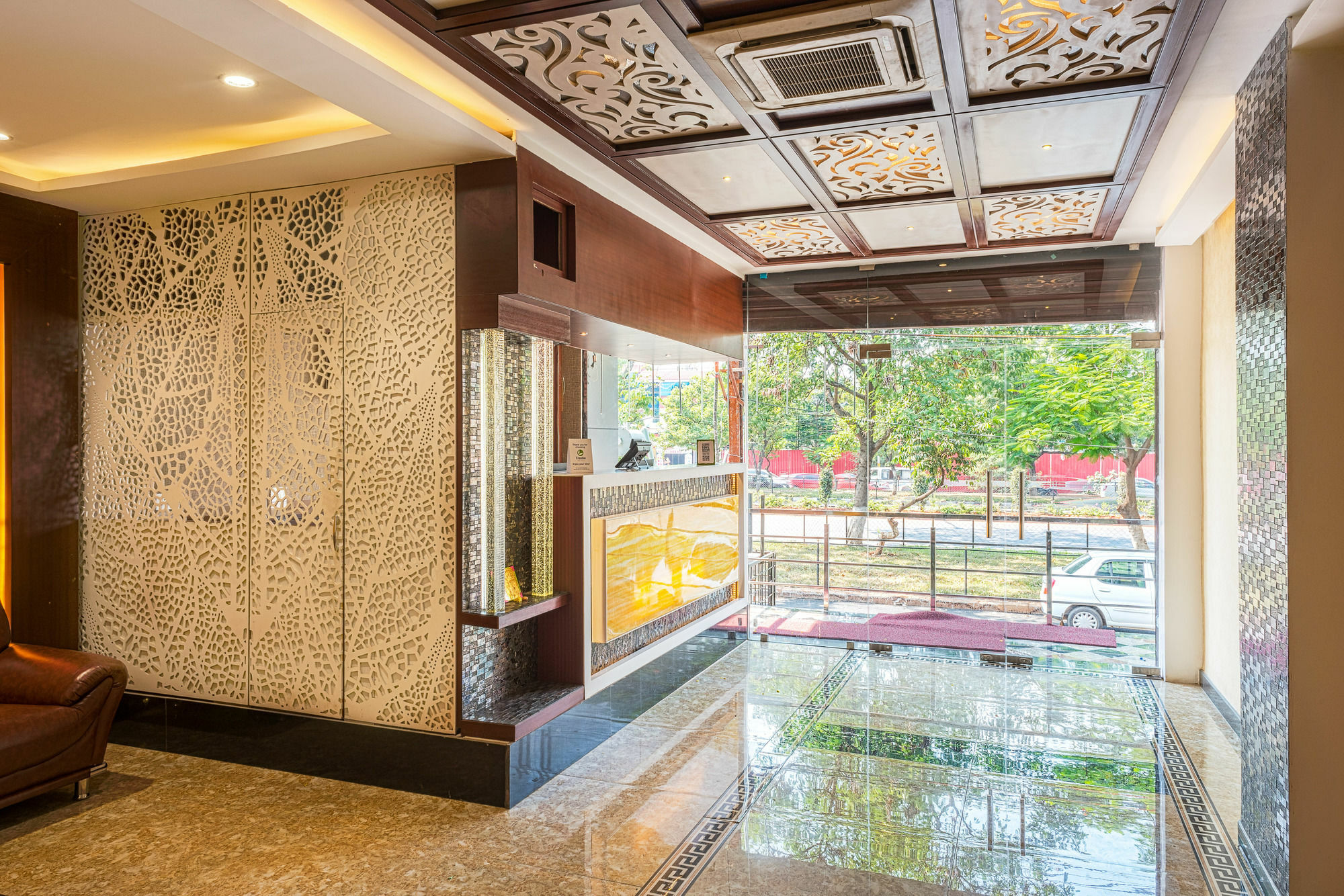 Treebo Empire Hotel Vijayawada Luaran gambar